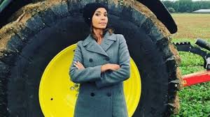 Si la date de diffusion n'a pas été annoncée, la saison 14 est déjà en tournage en bourgogne. L Amour Est Dans Le Pre 2019 Les Agriculteurs De La Saison 14 Vont Ouvrir Leur Courrier Photo Actu Tele 2 Semaines