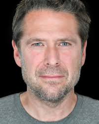 Oyuncular güzel yaşlanmış. Hepsi hala çok iyi görünüyorlar ❤❤ : r/ANGEL