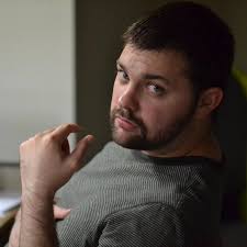 Edward Marlowe's Instagram, Twitter & Facebook