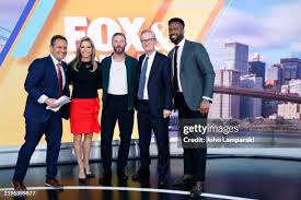 18 Lawrence Edelman Photos & High Res Pictures