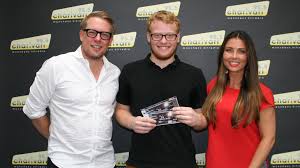 Ed sheeran tickets prices are higher than other artists because his concert tickets are always in high demand. Ed Sheeran Gewinnt Tickets Fur Ed Sheeran Mit Der 95 5 Charivari App Geht S Zum Ausverkauften Konzert 95 5 Charivari