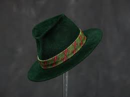 Felt Fedora Ladies Hat Gorgeous Emerald Green Color Hat Etsy Hats For Women Felt Fedora Stylish Hats