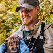 Do you have questions about cougars? THIS is the guy to ask. My buddy and  Washington Department of Fish and WIldlife biologist Brian Kertsen is  giving a talk at our awesome local