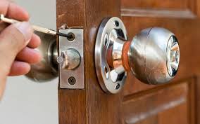 Locksmith Services: What Kind of Things Can a Locksmith Do? | Tracy Lock & Safe