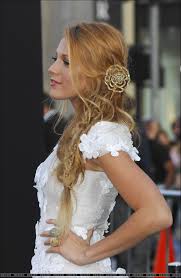 Pic is #7 in a photo gallery for amber marshall featuring 9 pictures. Blake Lively Blake Lively Frisuren Schonheit Brautfrisur
