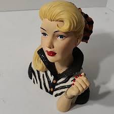 Cameo girls lady face Abigail 1954 let's rock.