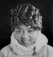 Sophie Tucker: The Last of the Red Hot Mamas