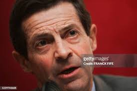 176 Priseur Stock Photos, High-Res Pictures, and Images