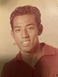 Robert Pinon's Instagram, Twitter & Facebook