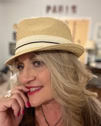 Donna Denney's Instagram, Twitter & Facebook