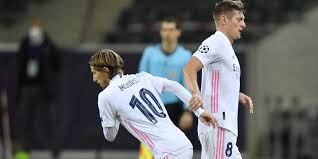 The trio combined to form an effective base for conte to build his side around, with all. Trio Gelandang Terbaik Di Abad 21 Casemiro Kroos Modric Gak Ada Obat Bola Net