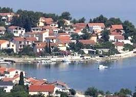 Dvd bilice započinju sezonu s pojačanjima u ekipi i upućuju mještanima bilica apel da budu odgovorni kada je vatra u pitanju. Pin On Sibenik Surroundings