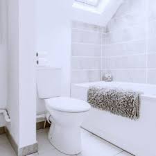 Biasanya sih, ukuran kamar mandi hanya 1,5 x 1,5 meter atau mungkin 2 x 2 meter saja, pastinya kecil kan. 18 Desain Kamar Mandi Kecil Minimalis