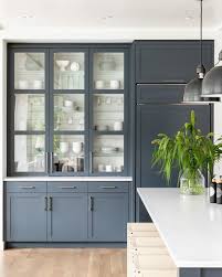 617 Begenme 21 Yorum Instagram Da O Hara Interiors Oharainteriorsofficial Gone Are The Day In 2020 Kitchen Display Cabinet China Cabinet Painted China Cabinets