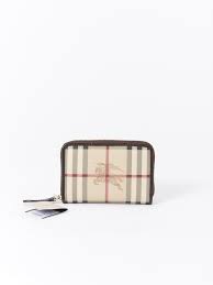 Haymarket check and leather card case in mid camel. Ø§Ù„Ù„Ø¬Ù†Ø© Ø­Ø¸Ø§ Ø³Ø¹ÙŠØ¯Ø§ Ø§Ù„ØªØ¹Ø§Ù…Ù„ Ù…Ø¹ Burberry Haymarket Wallet Natural Soap Directory Org