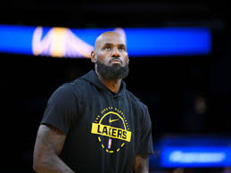 The Warriors are repeating a brutal history in their LeBron James pursuit