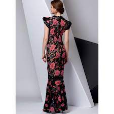 Pour vos travaux de crochet, voici une série de photos patron crochet robe pour vous donner des idées simples et rapides. Robe Sirene Vogue 9372 32 40 Patron De Couture Robe Tissus Net