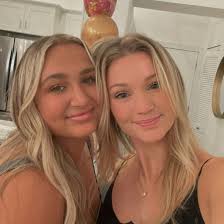 Skylar Phillips and Jackson Oddo's Wedding Website