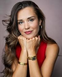 sun-kissed skin season is here <3