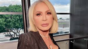 Laura Bozzo reaparece tras someterse a un procedimiento rejuvenecedor: "Me  siento joven nunca pasaré de los 50" - La Prensa Gráfica