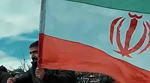 عکس دیدنی از سرلشکر باقری و سردار حاجی‌زاده در کنار موشکی عجیب!