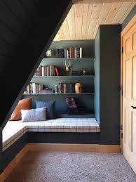 5 Celebrities Awesome Cabin In The Woods A Frame Cabin Log Home Interiors Reading Nook