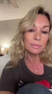 Christina Niles's Instagram, Twitter & Facebook