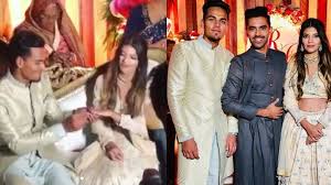 Rahul Chahar Gets Engaged To His Longtime Girlfriend Cousin Deepak Calls Him Lucky Rahul chahar was born on 4 august, 1999 in bharatpur, india, is an indian cricketer. rahul chahar gets engaged to his