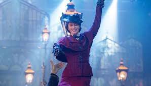 Like many of us, emily blunt is no stranger to the original mary poppins. Join Backstage For A Live Tweeted Q A With Mary Poppins Returns Star Emily Blunt