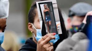 Cops are at the scene of the incident in the 9600 block of great hills trail at the arboretum area in northwest austin, texas. Austin East Student Dies After East Knoxville Shooting