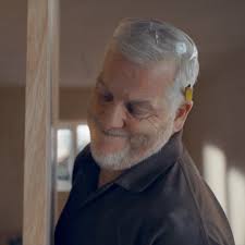 TradeLift™ has a whole range of different, uses. Designed to help you lift,  level, hold and spread with, precision, even when you’re solo.,  #STANLEYTools #TheMeasureOfAPro #TradeLift