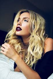 Seperti gincu merah mp3 ✖. Warna Gincu Untuk Blondes 42 Gambar Mana Yang Sesuai Dan Contoh Solek Warna Merah Dan Warna Cara Memilih