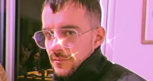 Hire Mixing & Mastering Engineers, Producers, Singers & Songwriters