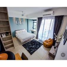 On a hot day, you can refresh in a swimming pool in the open air. Utropolis Glenmarie For Rent