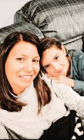 Elaine Vaughn's Instagram, Twitter & Facebook