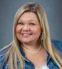 Pamela Barrow's Instagram, Twitter & Facebook