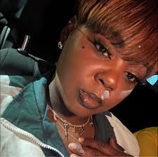 My condolences and love goes out to the family of Ms. Robin Bester God has  taken his angel home💕💕💕 To Momma Bester, Paula, Ryan, Mecia and her  grand blessing 💕💕💕 May God