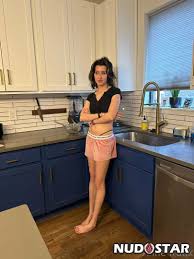 Anne Frank Nude Leaks Photos and Videos - NudoStar