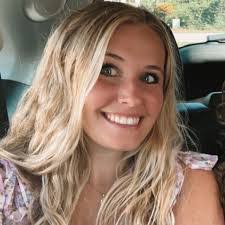 Brooke Byers's Instagram, Twitter & Facebook