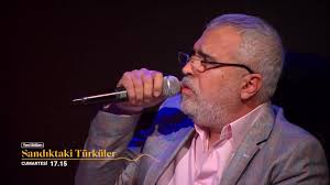 Ercan Polat’tan “Sandıktaki Türküler” ile Gönüllere Dokunuş, Erzurumlu  hemşehrimiz, Türk halk müziği sanatçısı Ercan Polat, TRT Müzik ekranlarında  yayınlanan “Sandıktaki Türküler” adlı programıyla ...