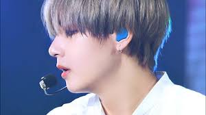 Maybe you would like to learn more about one of these? Bts Taehyung V New Hair Style New Look So Handsome 171204 Youtube