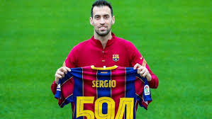 His current girlfriend or wife, his salary and his tattoos. Fc Barcelona La Liga Sergio Busquets Overtakes Puyol In Barcelona History Books Marca