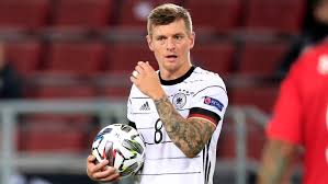 Check out his latest detailed stats including goals, assists, strengths & weaknesses and match ratings. Toni Kroos Im Medizincheck Im Trainingslager In Seefeld Kicker