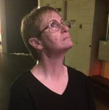 Donna Makowski's Instagram, Twitter & Facebook