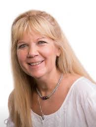 Terri Ramsay's Instagram, Twitter & Facebook