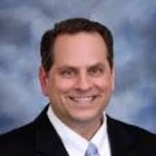 Victoria Knott's Instagram, Twitter & Facebook