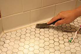 If your shower has peeling caulk or no caulk at all, take the time to get the seams sealed properly. Learn How To Re Caulk Your Bathroom How Tos Diy
