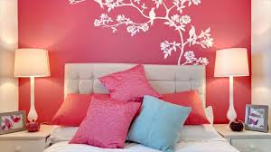 Hanging framed or unframed sayings on your walls makes the room look elegant and hence, it leaves a lot of room for experimentation. Bedroom Wall Decor Ideas Youtube