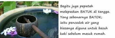 Bagai mencurah garam ke laut. Jurukata On Twitter Tahukahanda Melepaskan Batok Di Tangga Bukan Batuk Di Tangga Http T Co X8w2l1qhqc