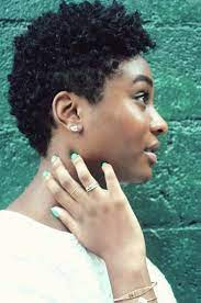 Epingle Sur Coiffures Cheveux Crepus Courts